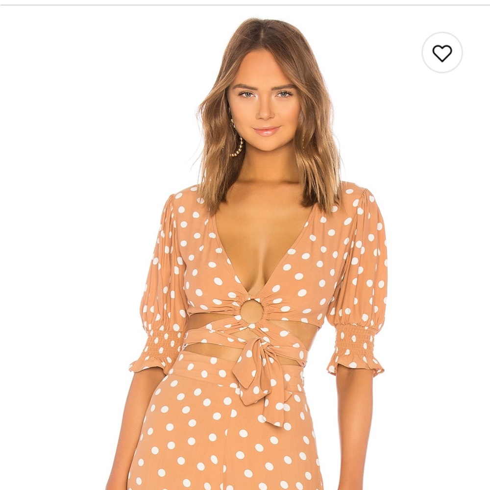 Polkadot top with tie in the front